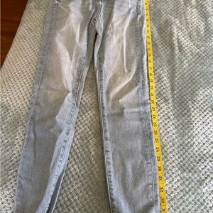 $5/15 Women's Light blue Jeans